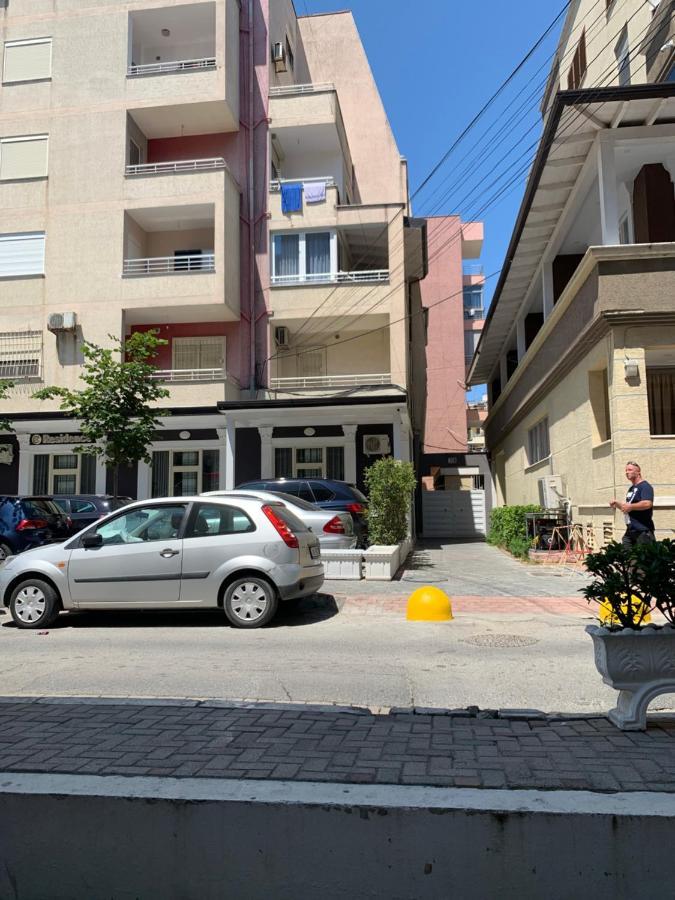 Royal * Durrës